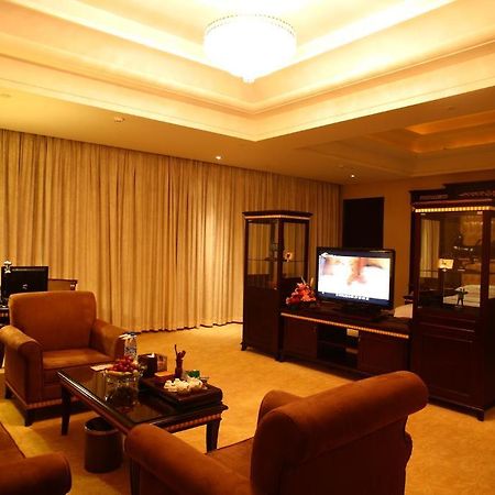Forla Hotel Dongguan  Exteriör bild