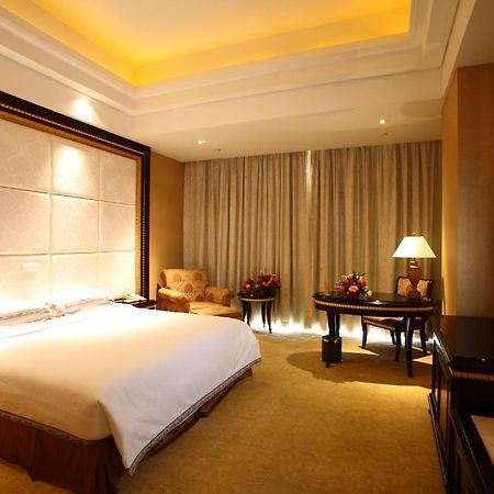 Forla Hotel Dongguan  Exteriör bild